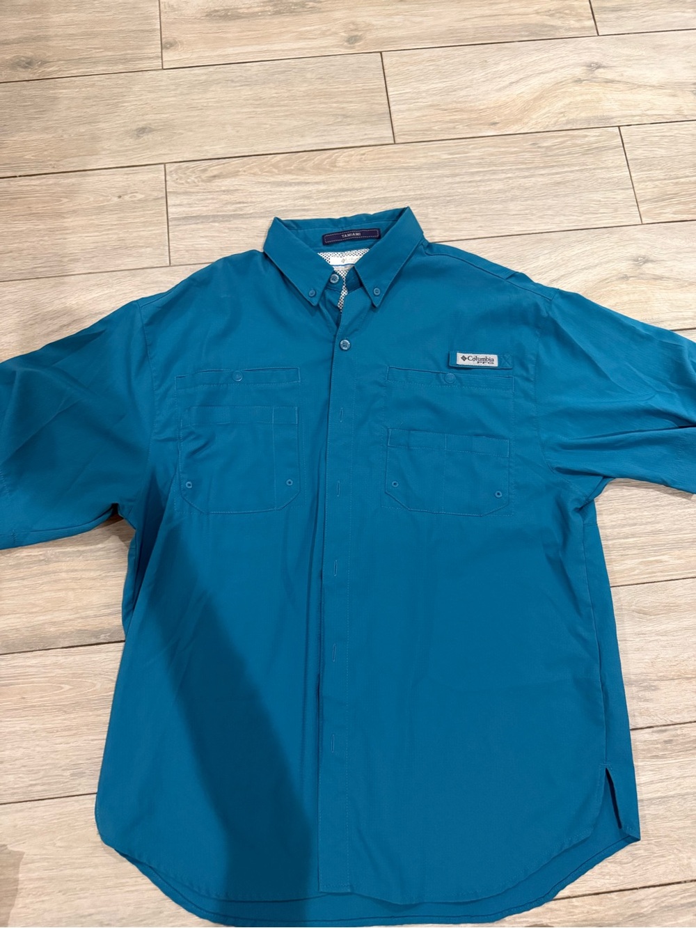 Columbia Men’s Teal Button-Down Outdoor Shirt